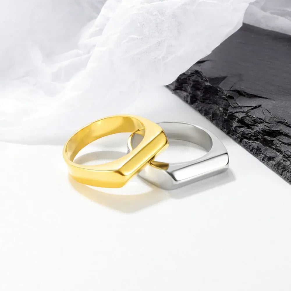 OEL - Minimalist Geometric Rectangle Ring