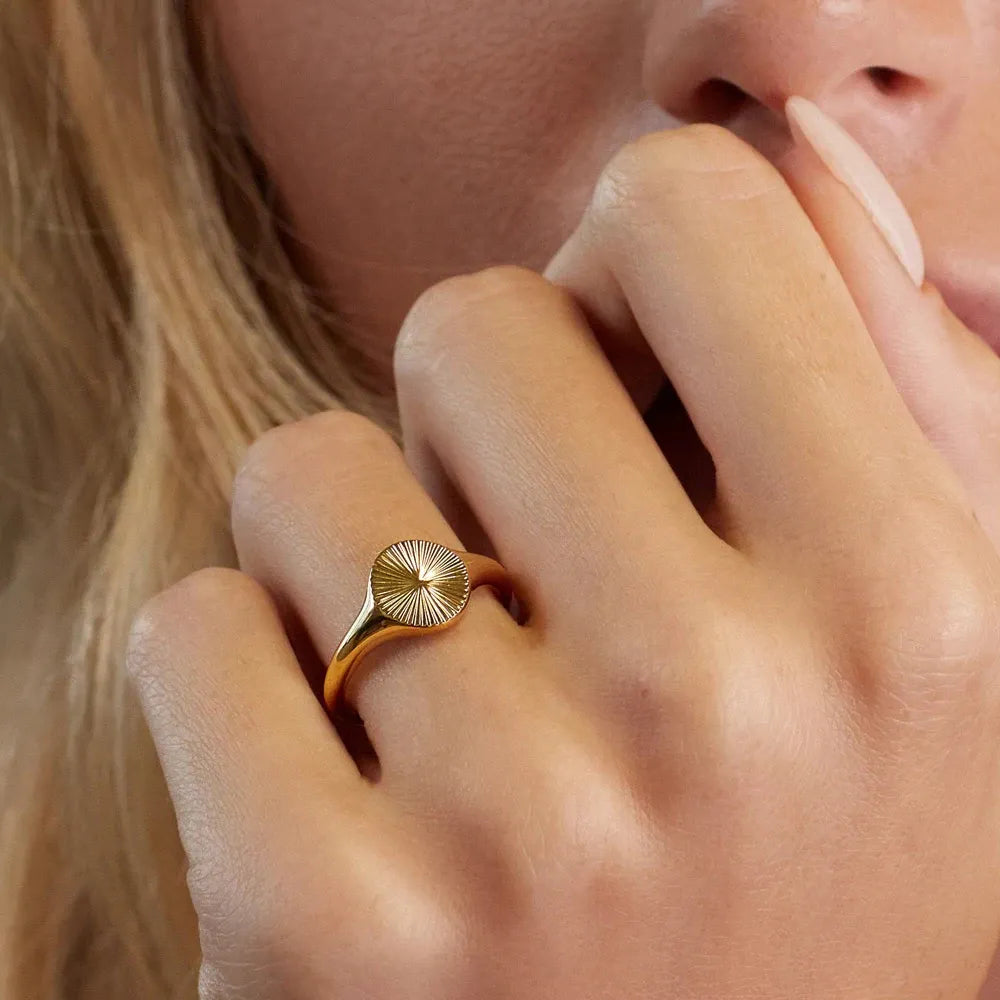 OEL - Sunburst Signet Dome Ring